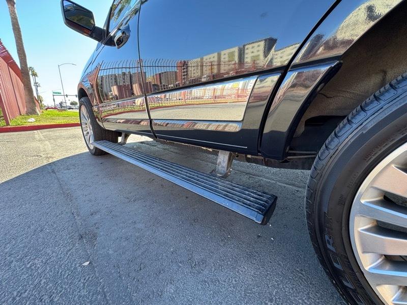 Lincoln Navigator 4WD 2013