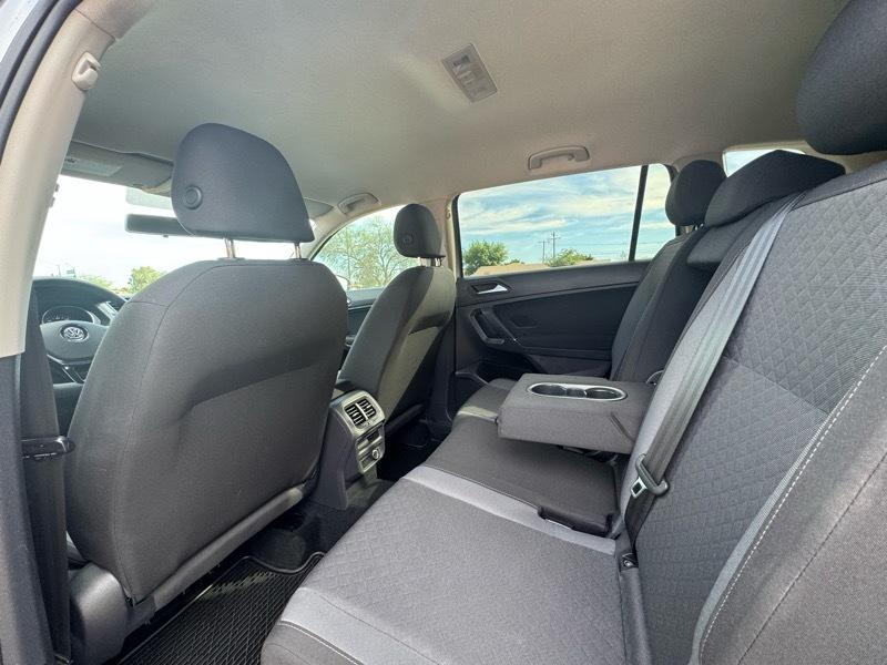 Volkswagen Tiguan S 2020