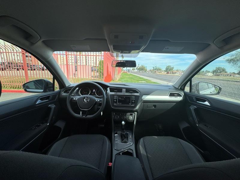 Volkswagen Tiguan S 2020