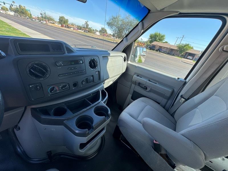 Ford Econoline E-150 2013