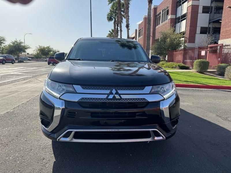 Mitsubishi Outlander ES 2WD 2020