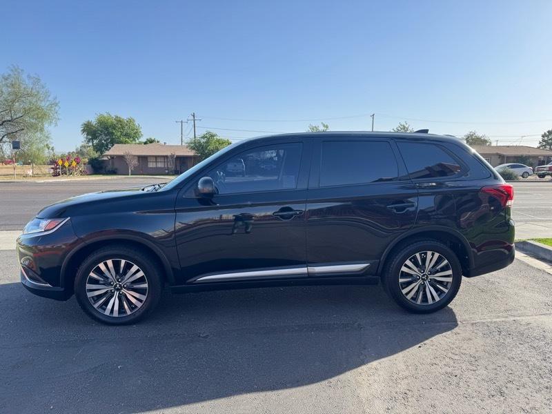 Mitsubishi Outlander ES 2WD 2020