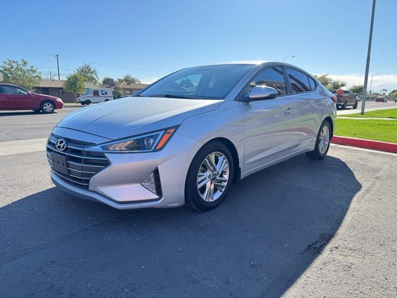 Hyundai Elantra SEL 4D Sedan at 2019