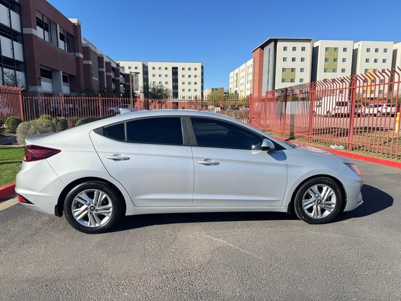 Hyundai Elantra SEL 4D Sedan at 2019