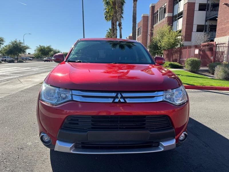 Mitsubishi Outlander SE 2WD 2015