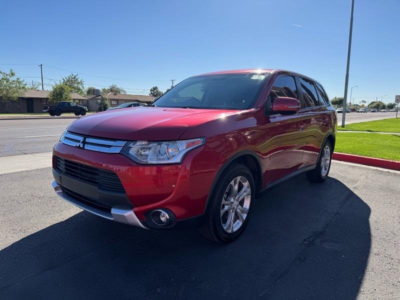 Mitsubishi Outlander SE 2WD 2015