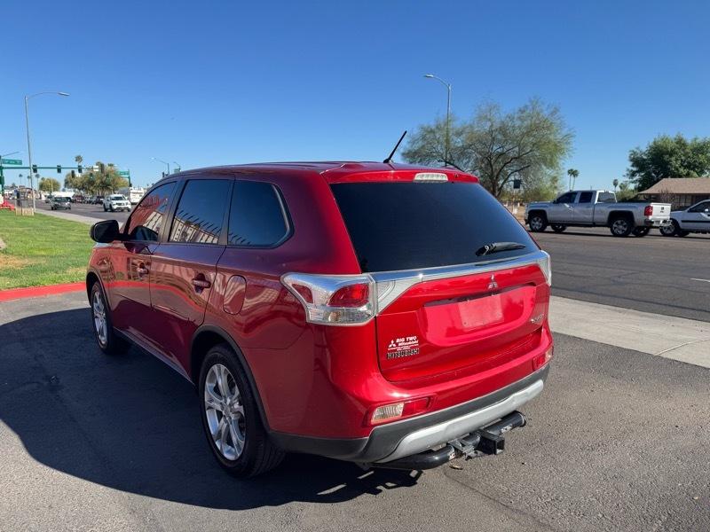 Mitsubishi Outlander SE 2WD 2015