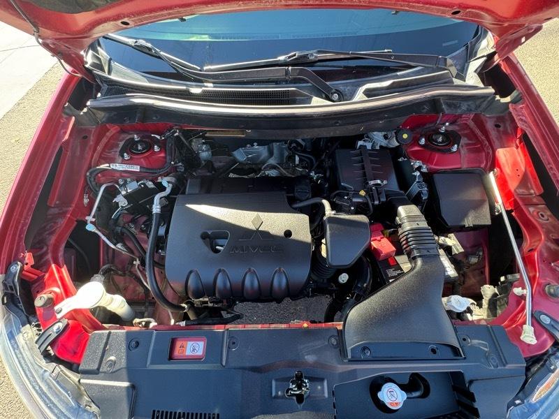 Mitsubishi Outlander SE 2WD 2015