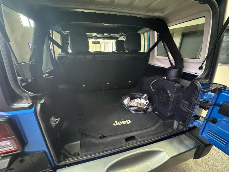 Jeep Wrangler Unlimited Sport 4WD 2014