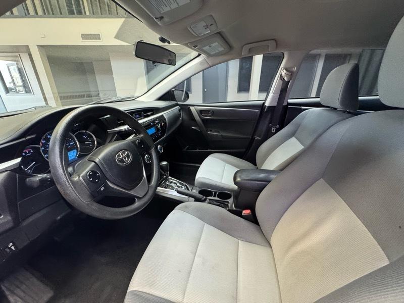 Toyota Corolla L 4D Sedan at 2015