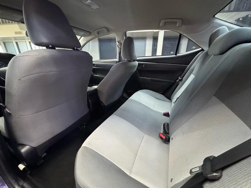 Toyota Corolla L 4D Sedan at 2015