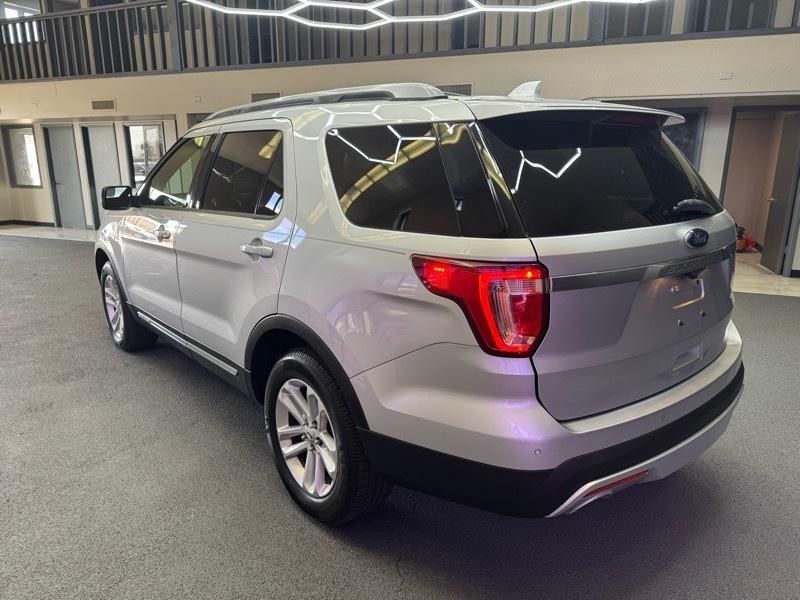 Ford Explorer XLT FWD 2017