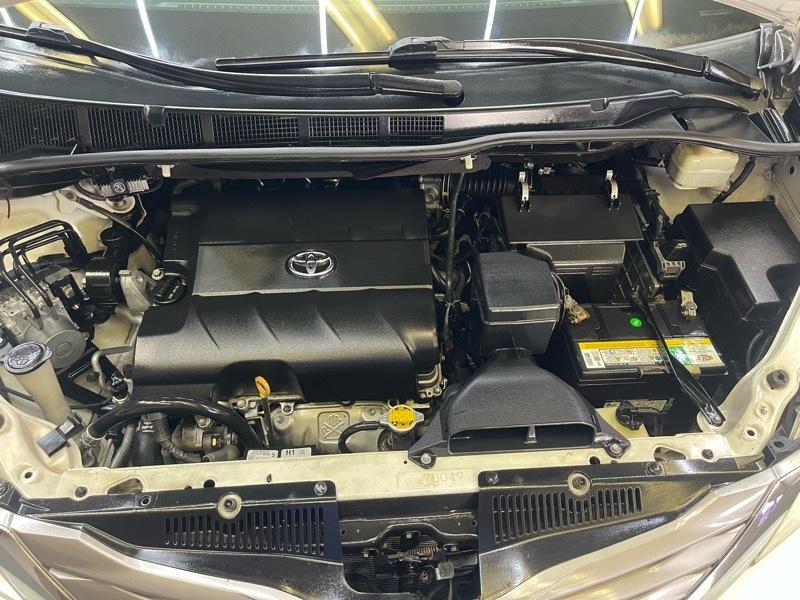 Toyota Sienna XLE FWD 8-Passenger V6 2016