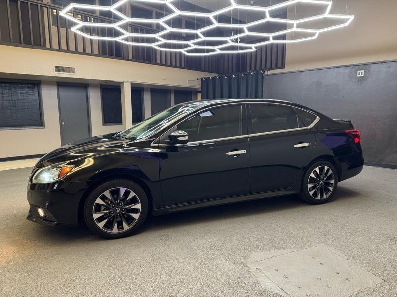 Nissan Sentra SR 4D Sedan 2019