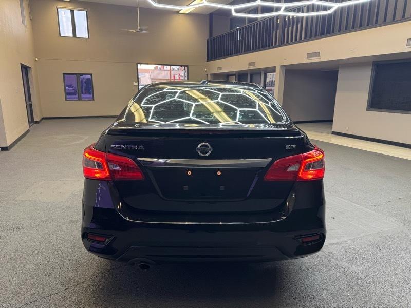 Nissan Sentra SR 4D Sedan 2019