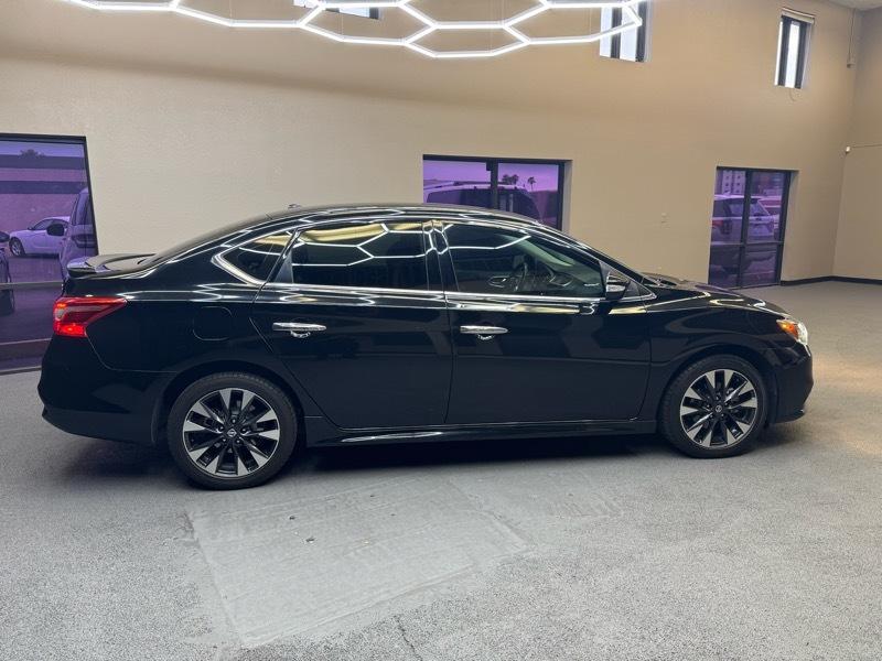 Nissan Sentra SR 4D Sedan 2019