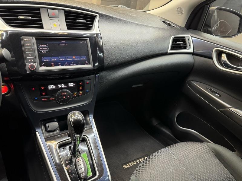Nissan Sentra SR 4D Sedan 2019