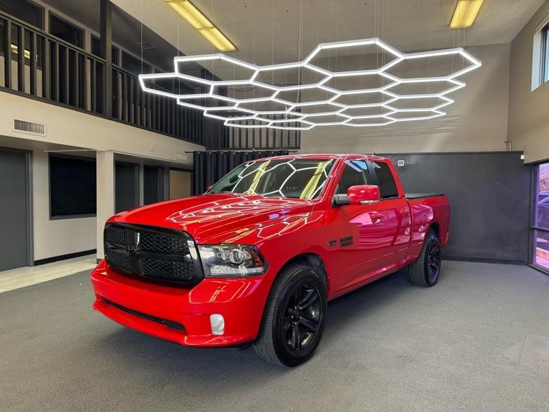 RAM 1500 Night 4x4 Quad Cab 6'4" Box 2018