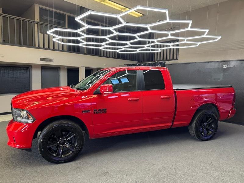 RAM 1500 Night 4x4 Quad Cab 6'4" Box 2018