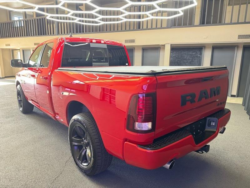RAM 1500 Night 4x4 Quad Cab 6'4" Box 2018