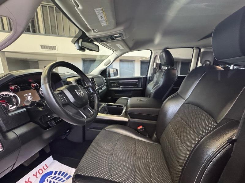 RAM 1500 Night 4x4 Quad Cab 6'4" Box 2018