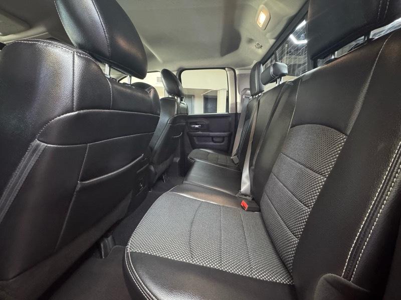 RAM 1500 Night 4x4 Quad Cab 6'4" Box 2018