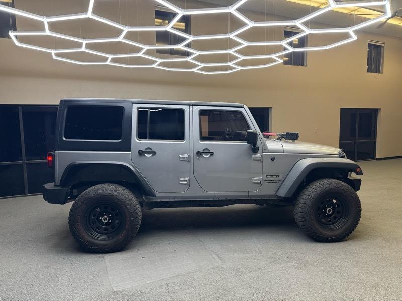 Jeep Wrangler Unlimited Sport 4WD 2013