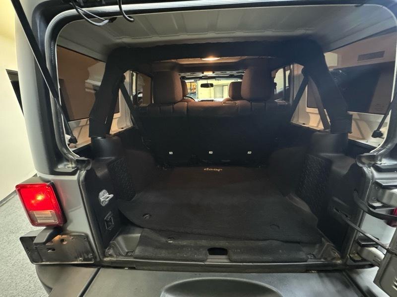 Jeep Wrangler Unlimited Sport 4WD 2013