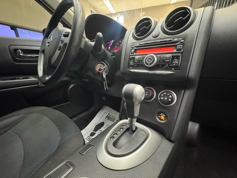 Nissan Rogue S 2WD 2013