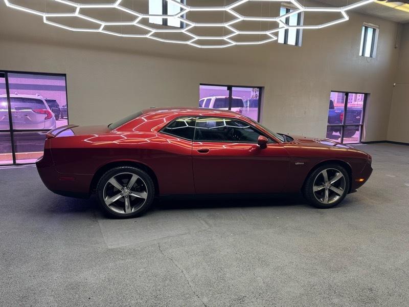 Dodge Challenger  2014