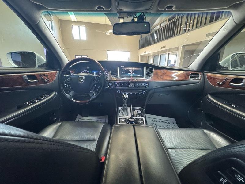 Hyundai Equus Signature 2015