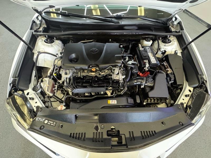 Toyota Camry SE 2020