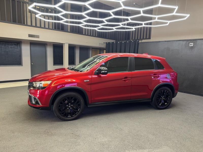 Mitsubishi Outlander Sport  2019