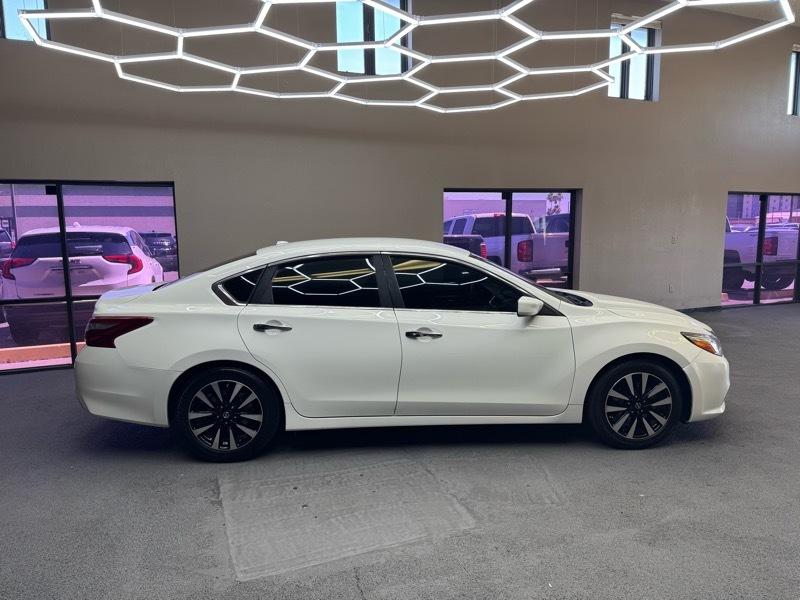 Nissan Altima 2.5 SV 2018