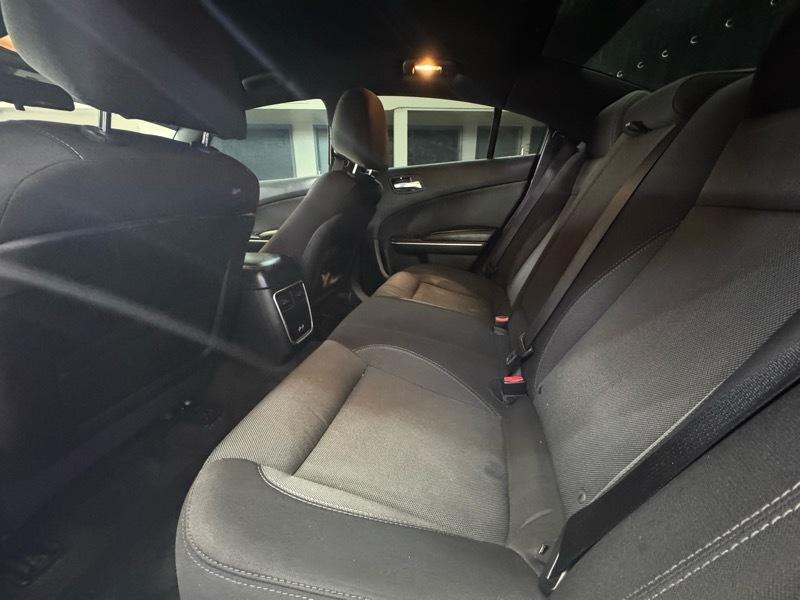 Dodge Charger SE 2015