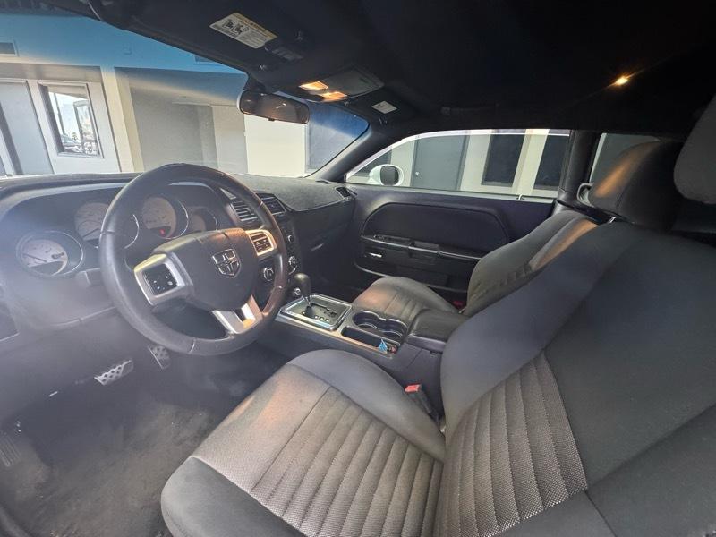 Dodge Challenger SXT 2012