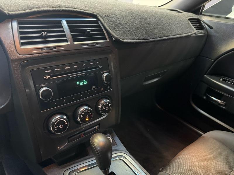 Dodge Challenger SXT 2012