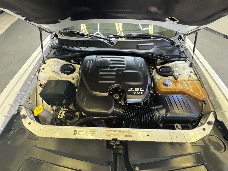 Dodge Challenger SXT 2012