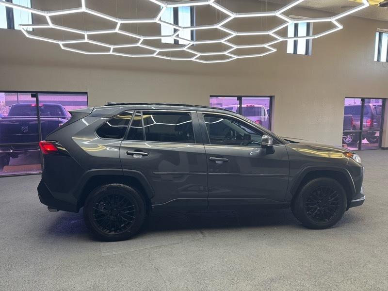 Toyota RAV4 XLE 2020