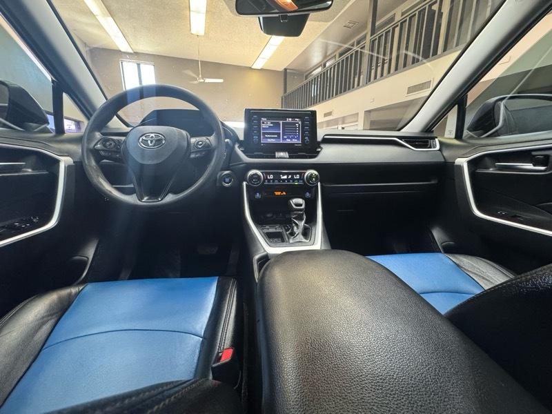 Toyota RAV4 XLE 2020