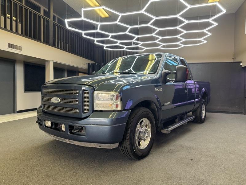 Ford F-250 SD XLT SuperCab Long Bed 2WD 2006