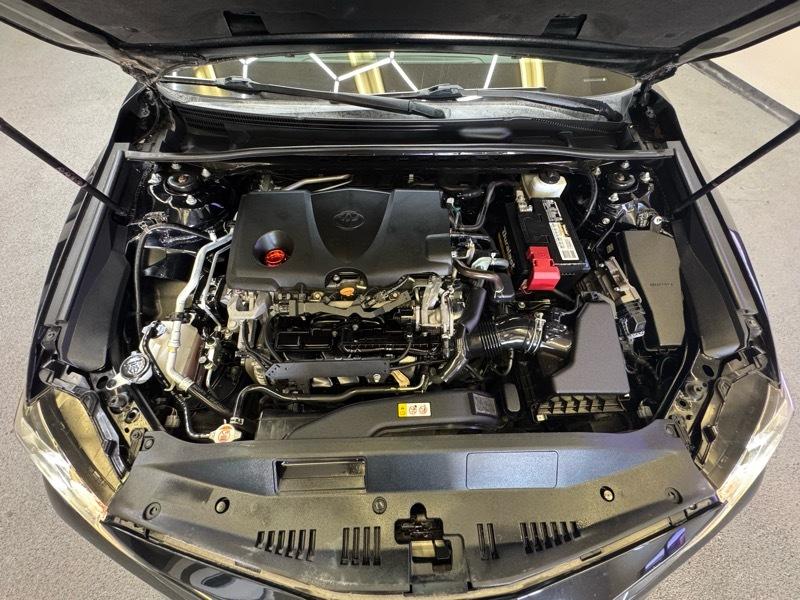 Toyota Camry SE 2020