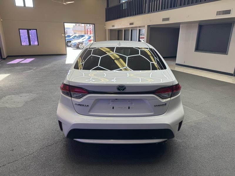 Toyota Corolla LE Hybrid 2020