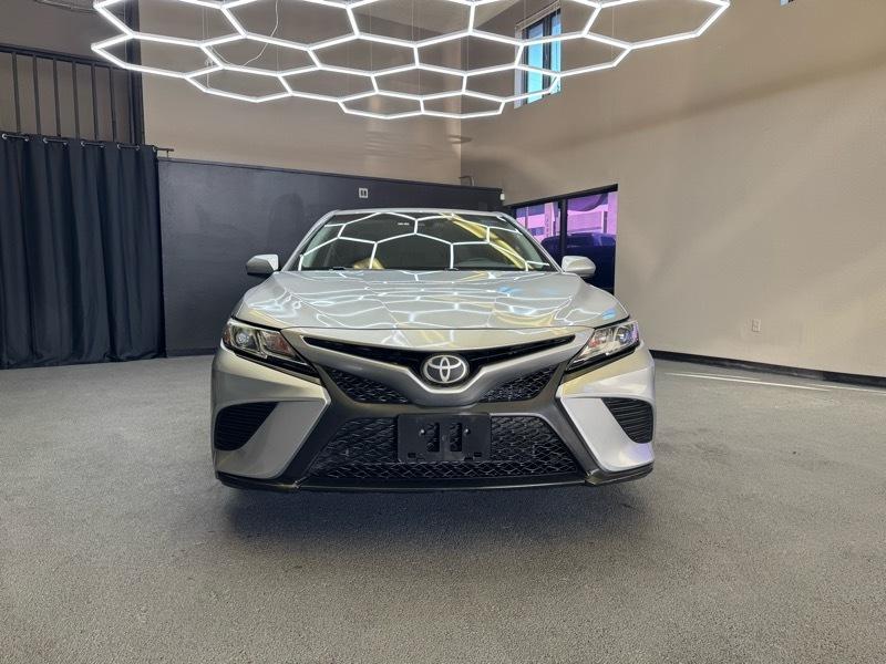 Toyota Camry SE 2018