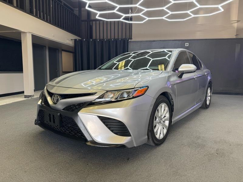 Toyota Camry SE 2018