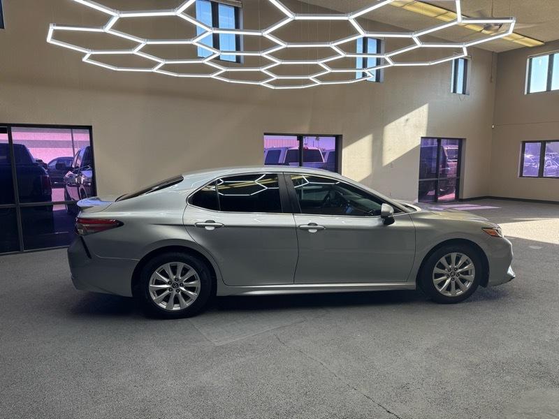 Toyota Camry SE 2018