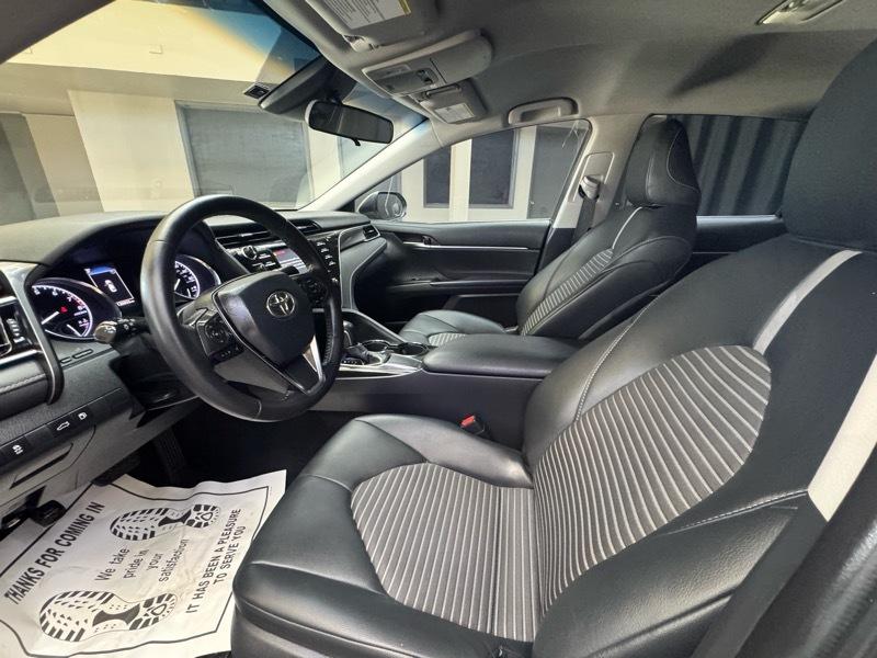 Toyota Camry SE 2018