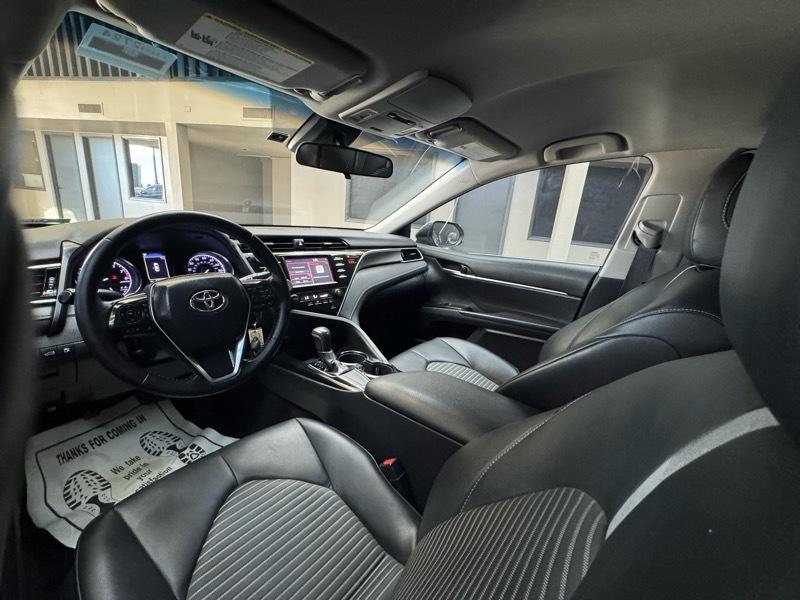 Toyota Camry SE 2018