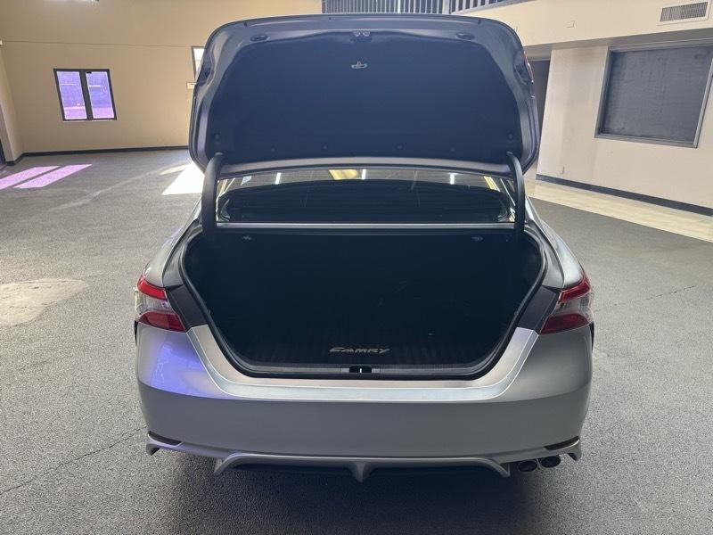 Toyota Camry SE 2018