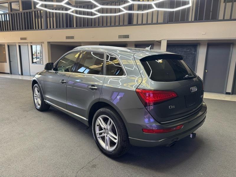 Audi Q5 2.0T Premium quattro 2017